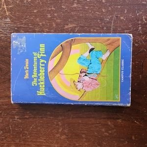 Vintage The Adventures of Huckleberry Finn Book
